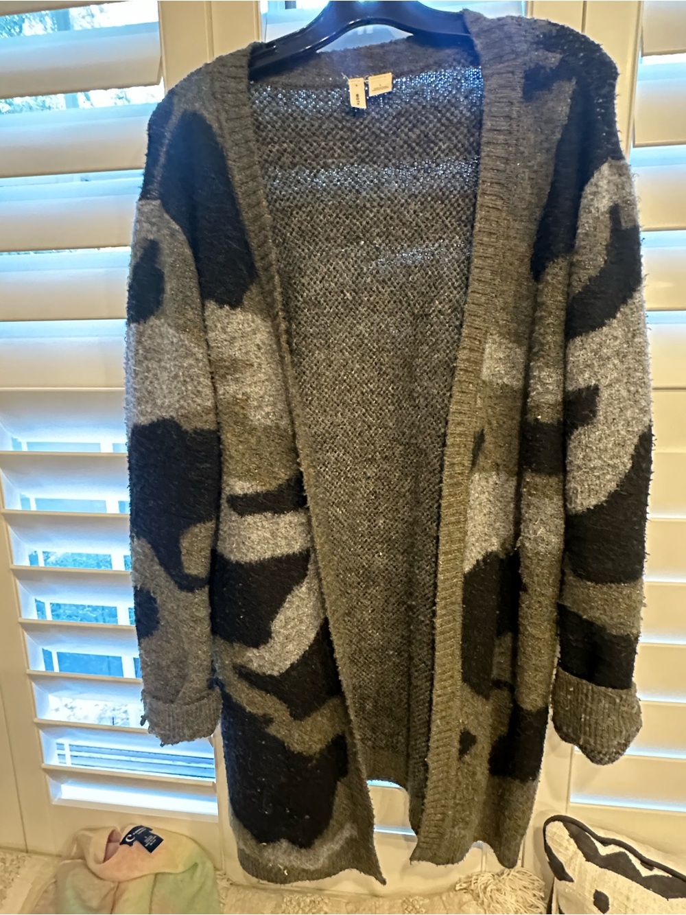 Cozy Camo Patterned Open-Front Women's Sweater Cardigan